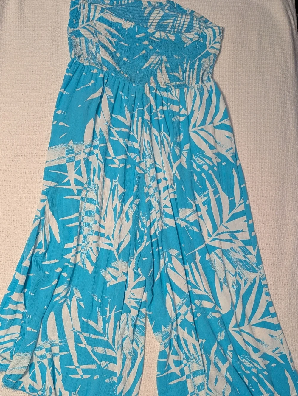 torrid Aqua and White Strapless Palm-Print Jumpsuit - Picture 7 of 9
